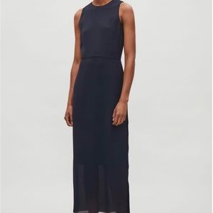 COS
Women's Blue Long Sleeveless Dress